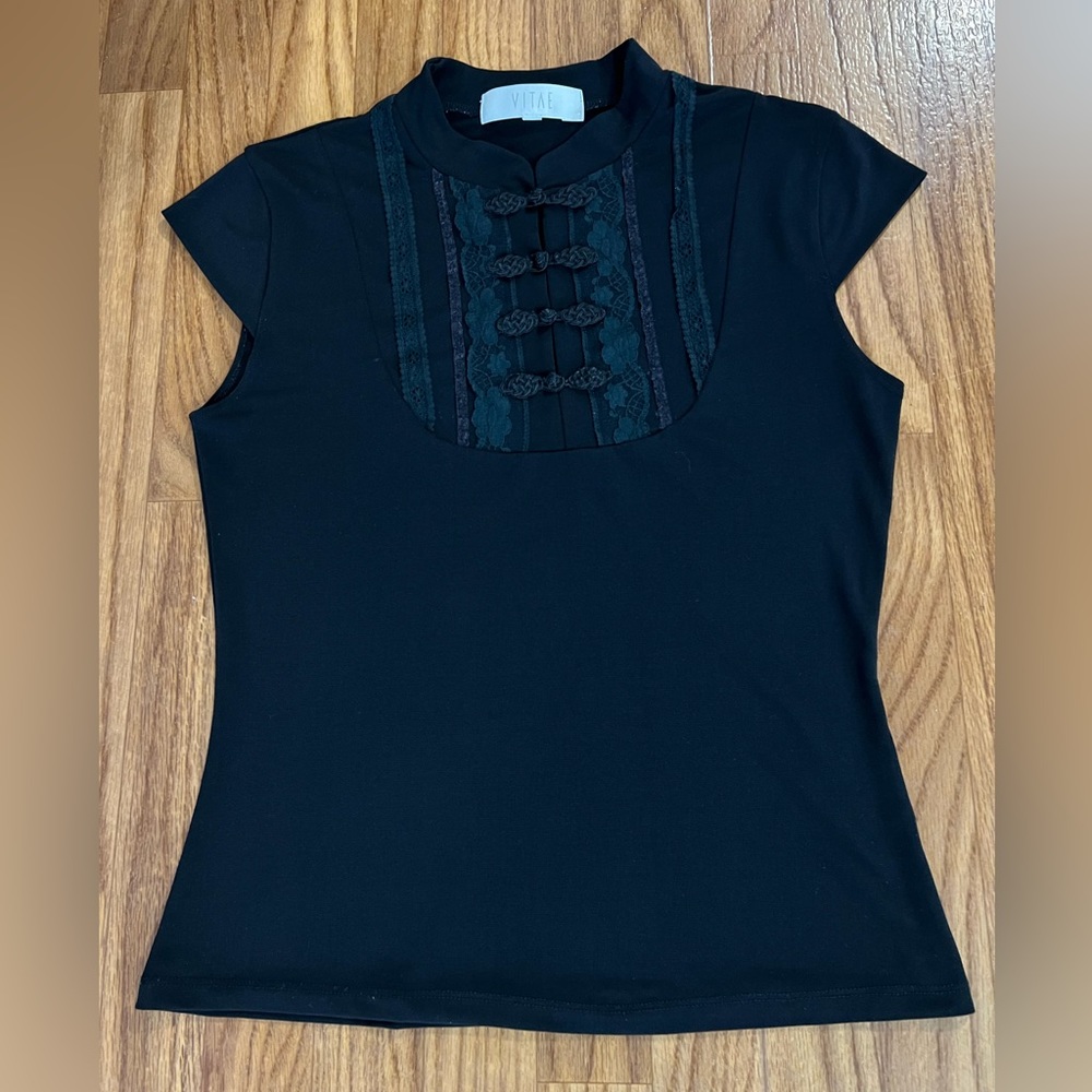 Vintage 90s black top, fits S